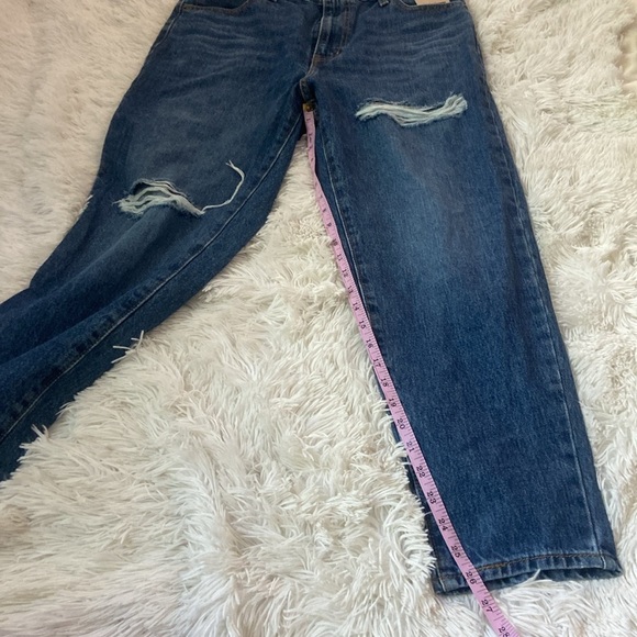 Levi's High Waisted Mom Jeans - Picture 6 of 14